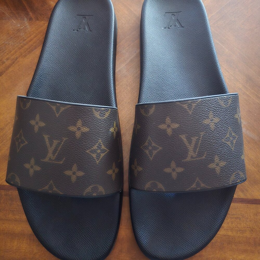 Louis vuitton slides